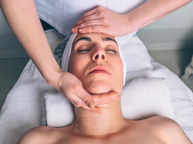 Lifting Facial